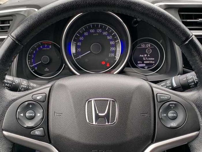 Honda Jazz 1.3 Elegance *NAVI AHK ALLWETTERREIFEN