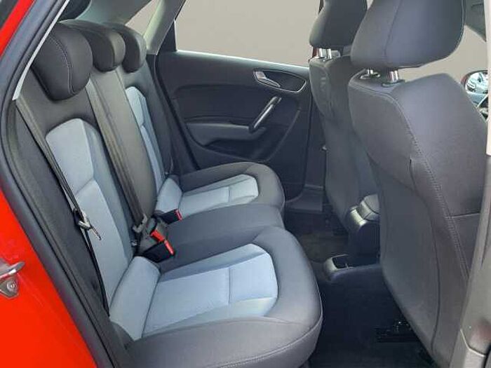 Audi A1 1.4 TSFI Sportback Sport 17-Zoll PDC Sitzheiz