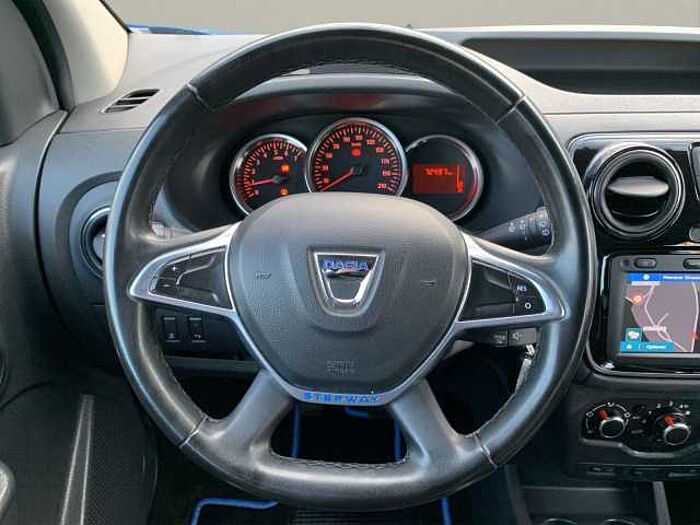 Dacia Dokker TCe 130 Stepway Plus AHK NAVI SITZHEIZ