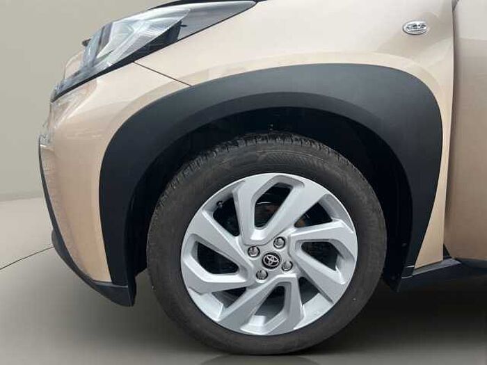 Toyota Aygo X Pulse inkl. Winterräder komplett !!!