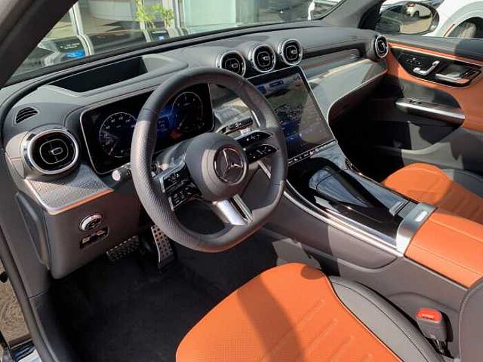 Mercedes-Benz GLC 300 d 4Matic Leder schwarz/braun