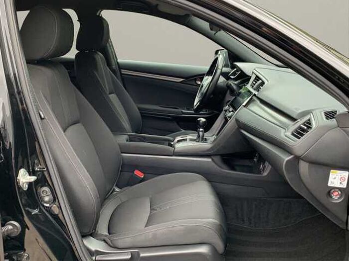 Honda Civic 1.6 i-DTEC Elegance NAVI ACC SITZHEIZ M&S