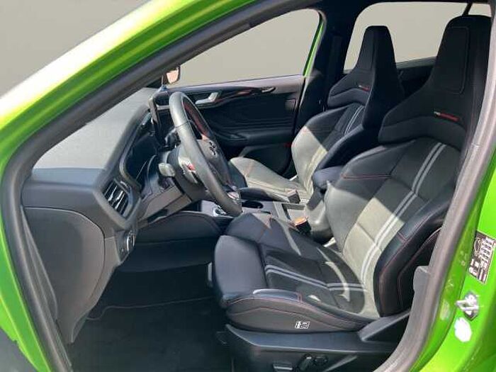 Ford Focus Turnier ST X AHZV + M&S